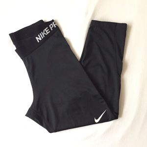 Nike Pro 3/4 length leggings